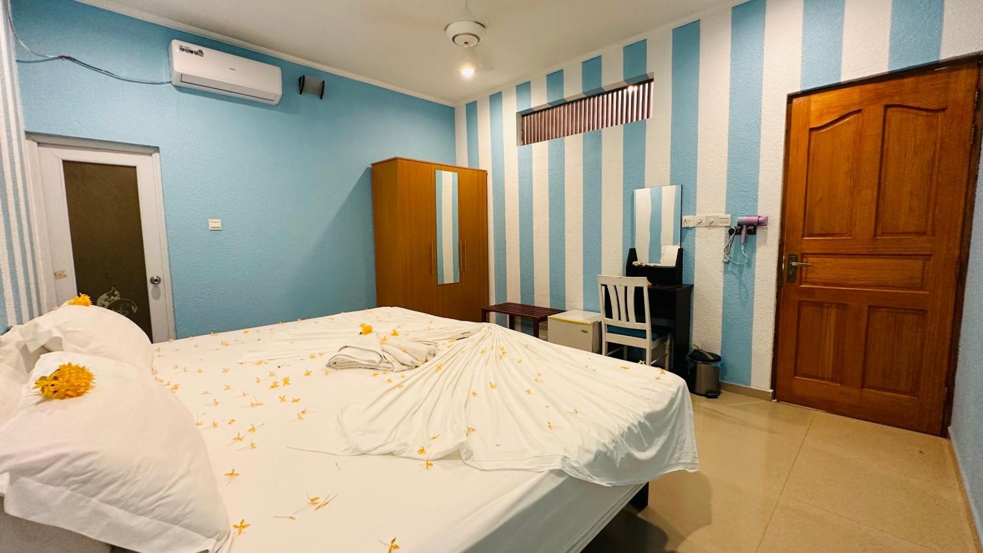 Midsummer Thulusdhoo Exterior photo